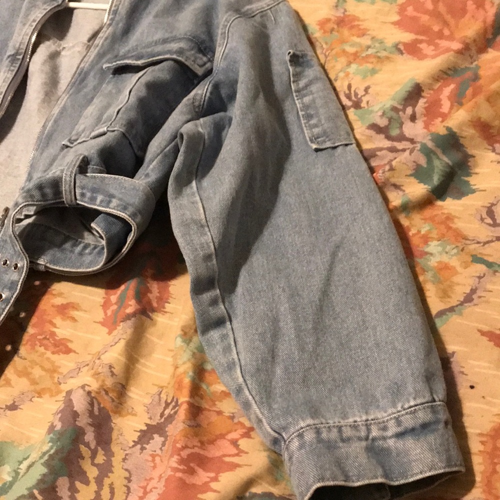 Light jean jacket - Picture 4 of 6
